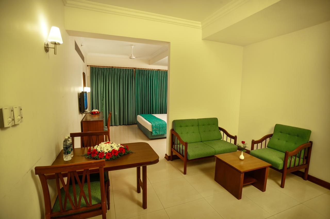Hotel Elite Palazzo Kochi Exterior photo